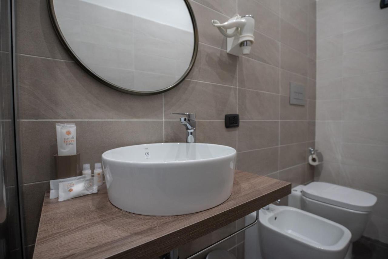 Doria Suites Napoli מראה חיצוני תמונה